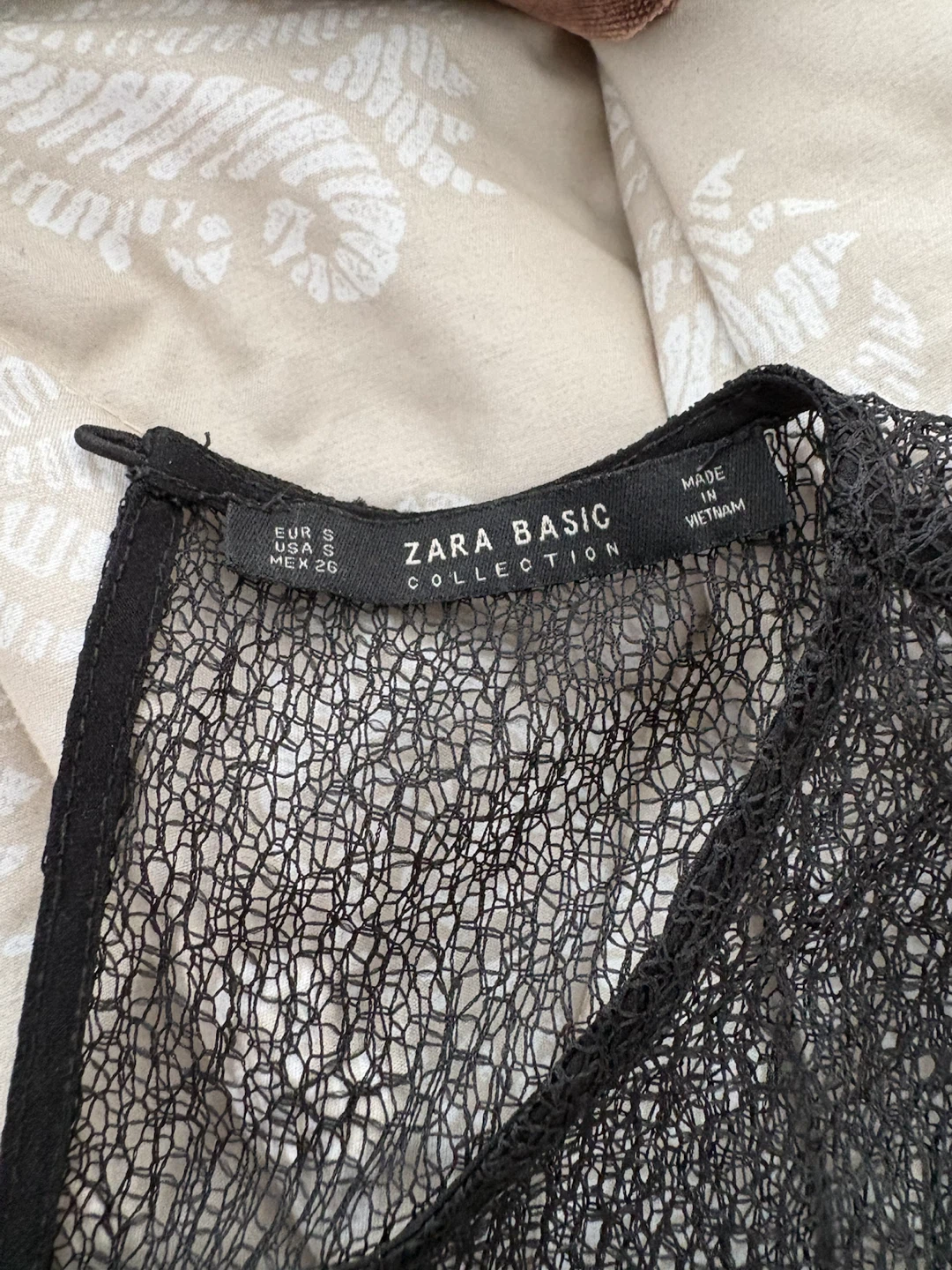 ZARA BASIC Black Lace & Pleated Top - photo 2