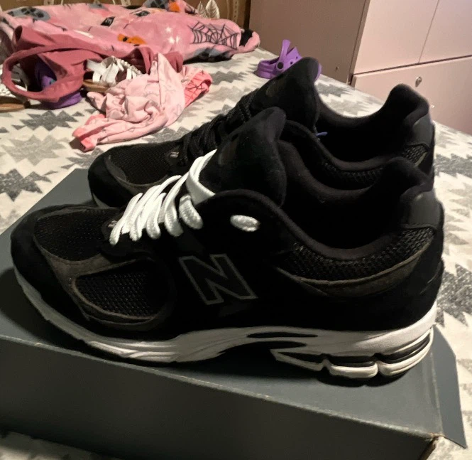 New Balance 2002R Black - Size 8.5 (Original Box Included)