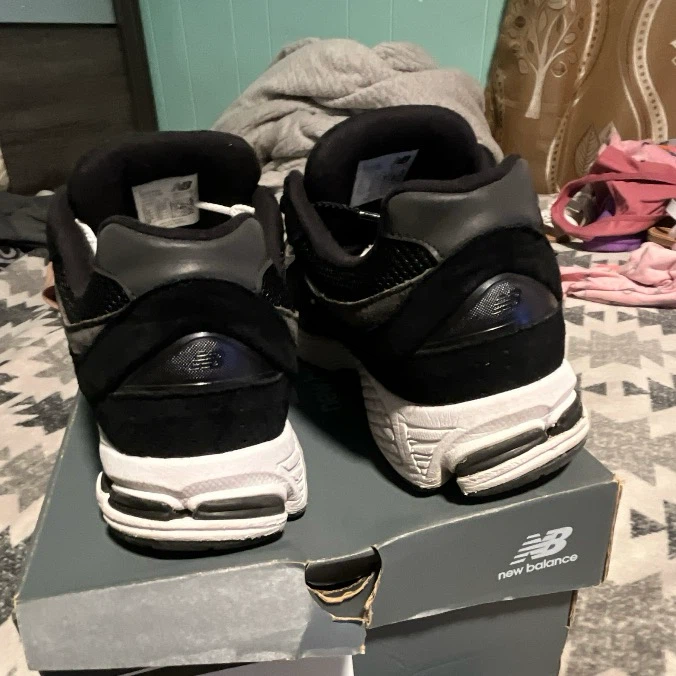 New Balance 2002R Black - Size 8.5 (Original Box Included) - photo 2