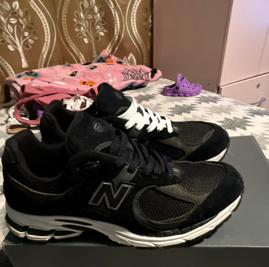New Balance 2002R Black - Size 8.5 (Original Box Included) - photo 4