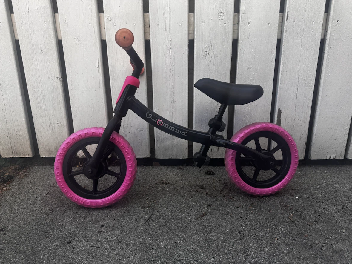 Globber Balance Bike – Black & Pink, Adjustable, Good Condition