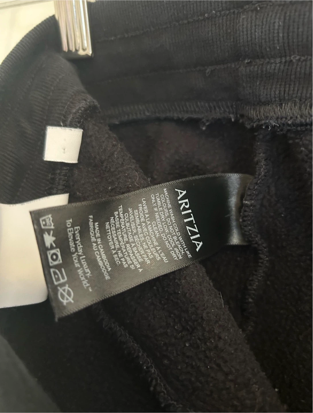 Aritzia Black Sweatpants - photo 4