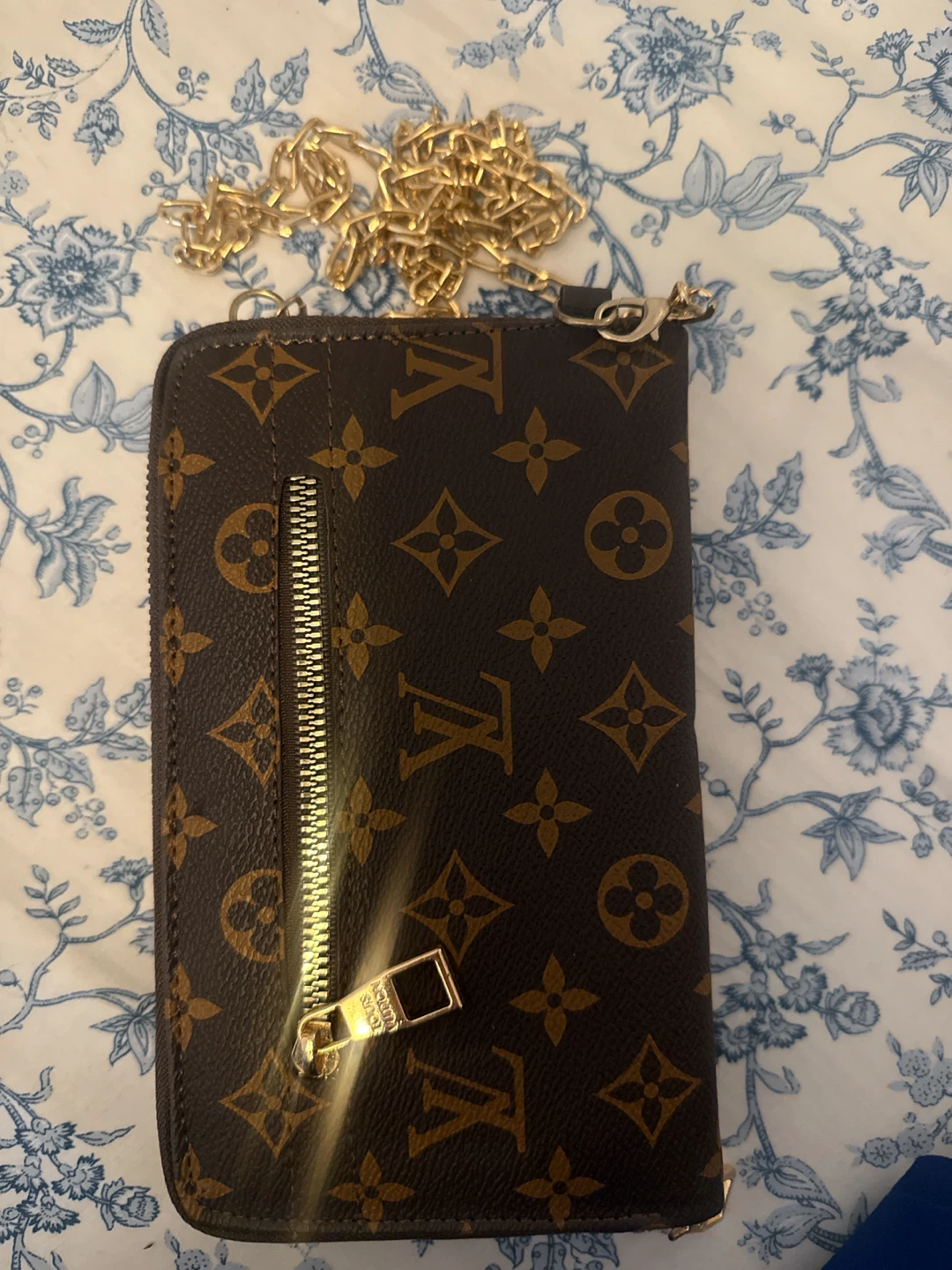 Louis Vuitton Monogram Phone Pouch with Chain - photo 2