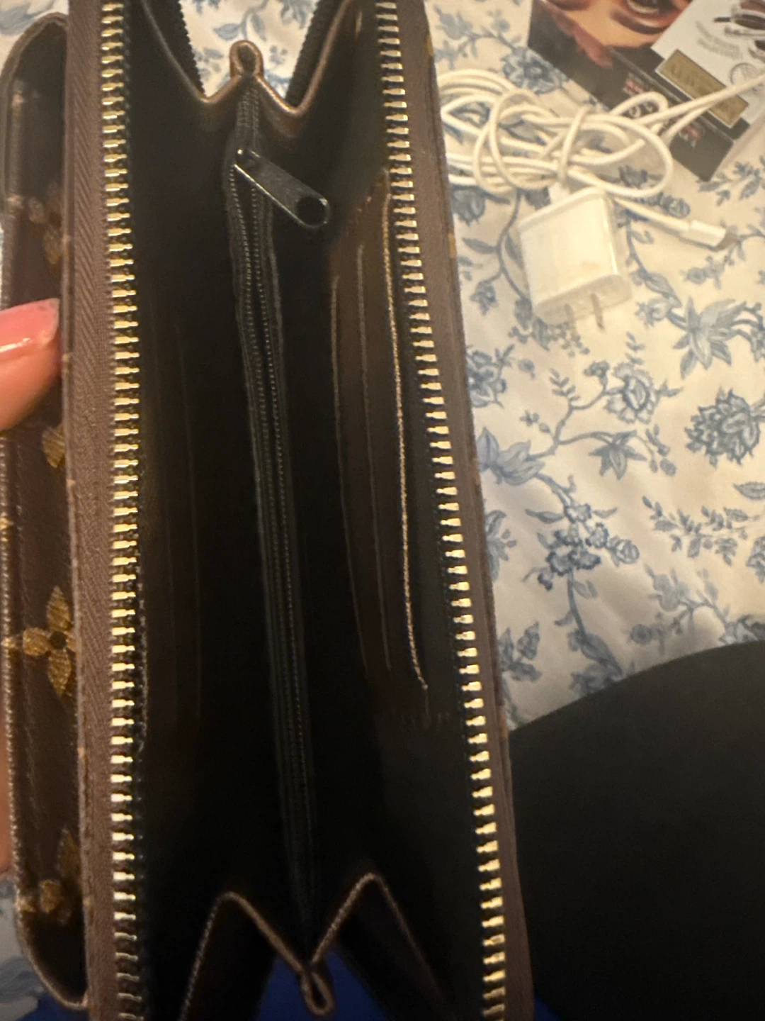 Louis Vuitton Monogram Phone Pouch with Chain - photo 3