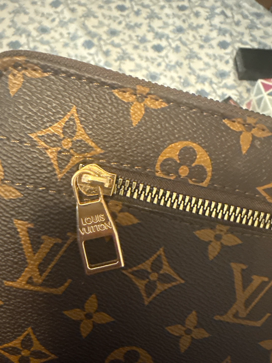 Louis Vuitton Monogram Phone Pouch with Chain - photo 4