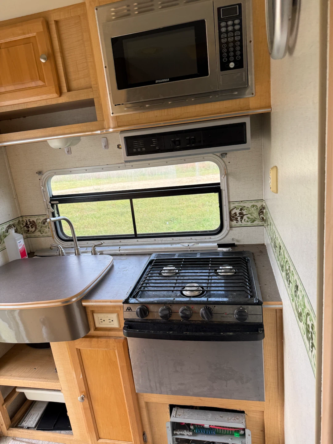 Trail Lite RV Camper - photo 5
