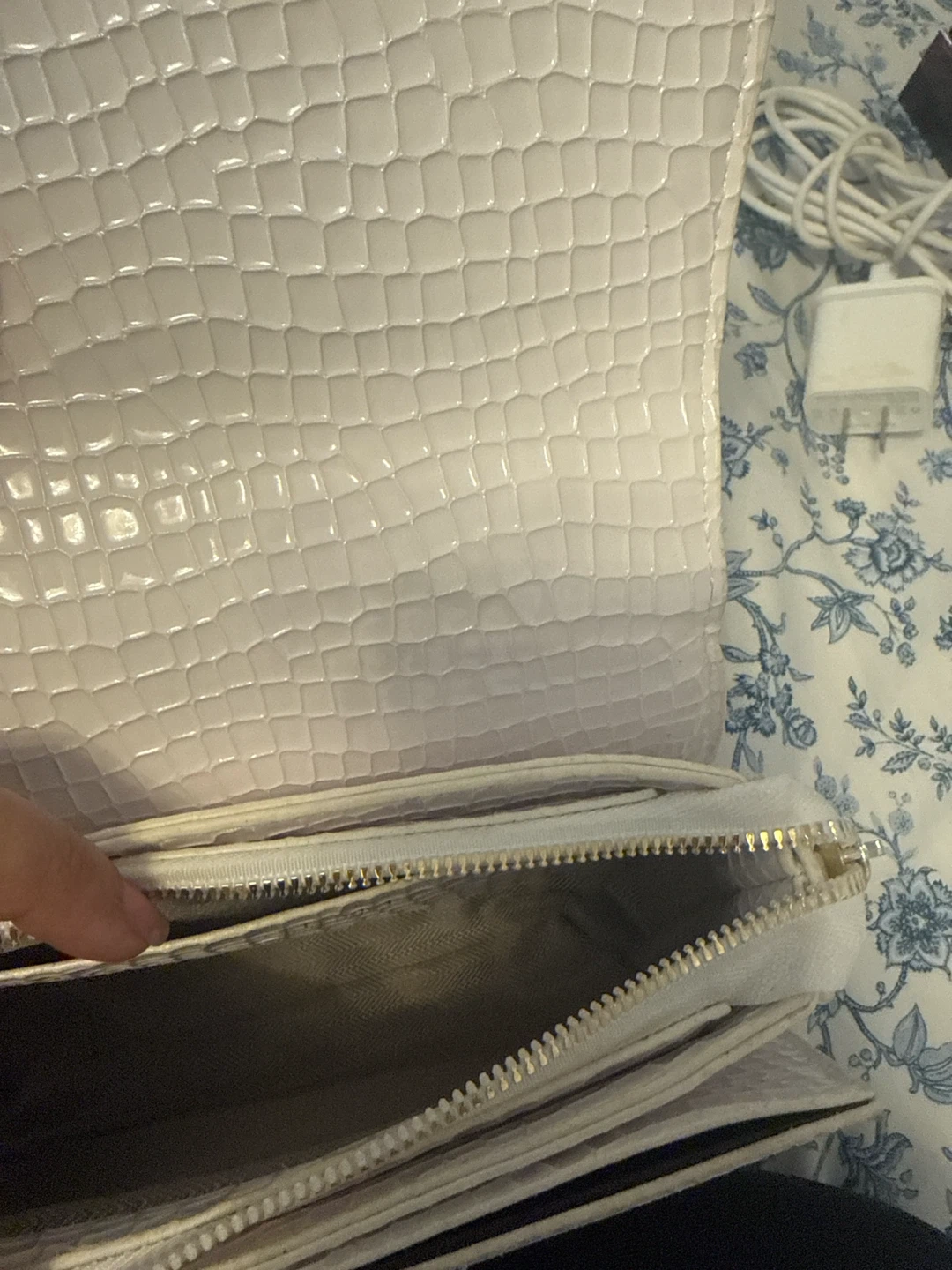 White Faux Croc Clutch with Snake Clasp - photo 3