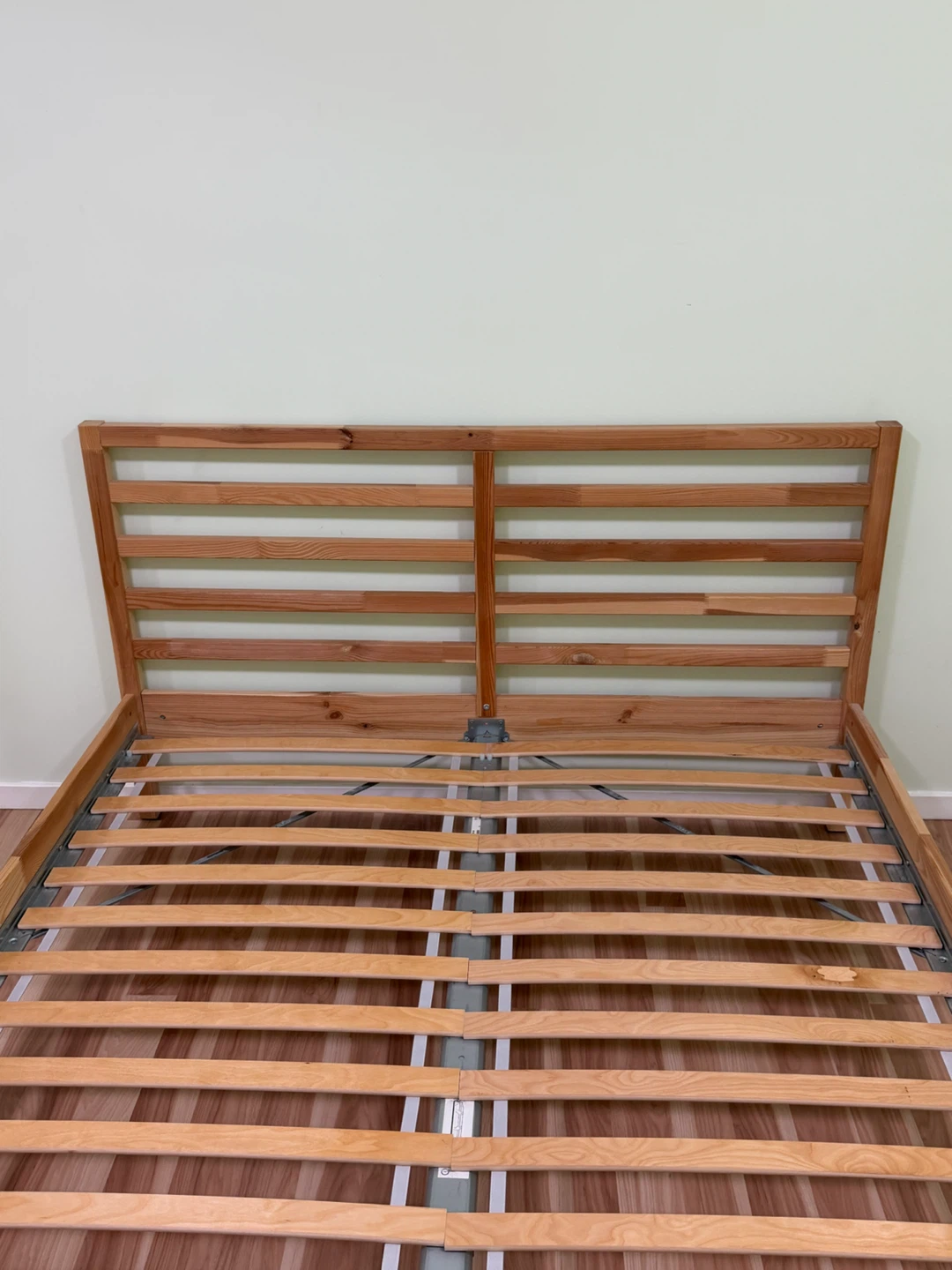 🛏️ Ikea Queen TARVA Bed Frame & LUROY Bed Slats - photo 2