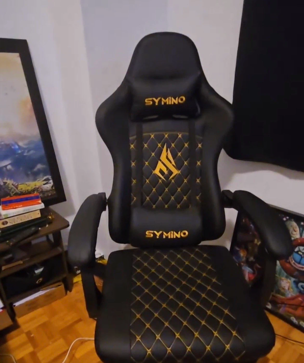 Symino Gaming Chair - Black and Gold