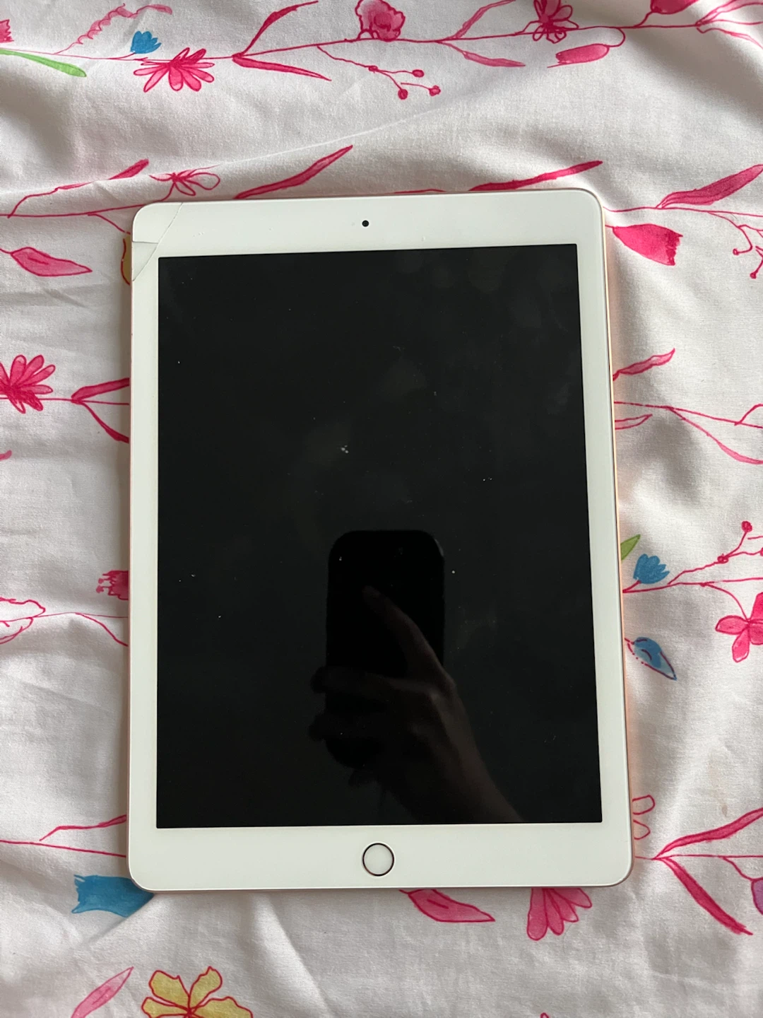 Apple iPad 6th Generation - Rose Gold