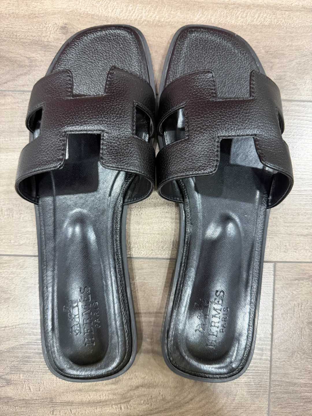Hermès Paris Black Leather Slides - Size 40