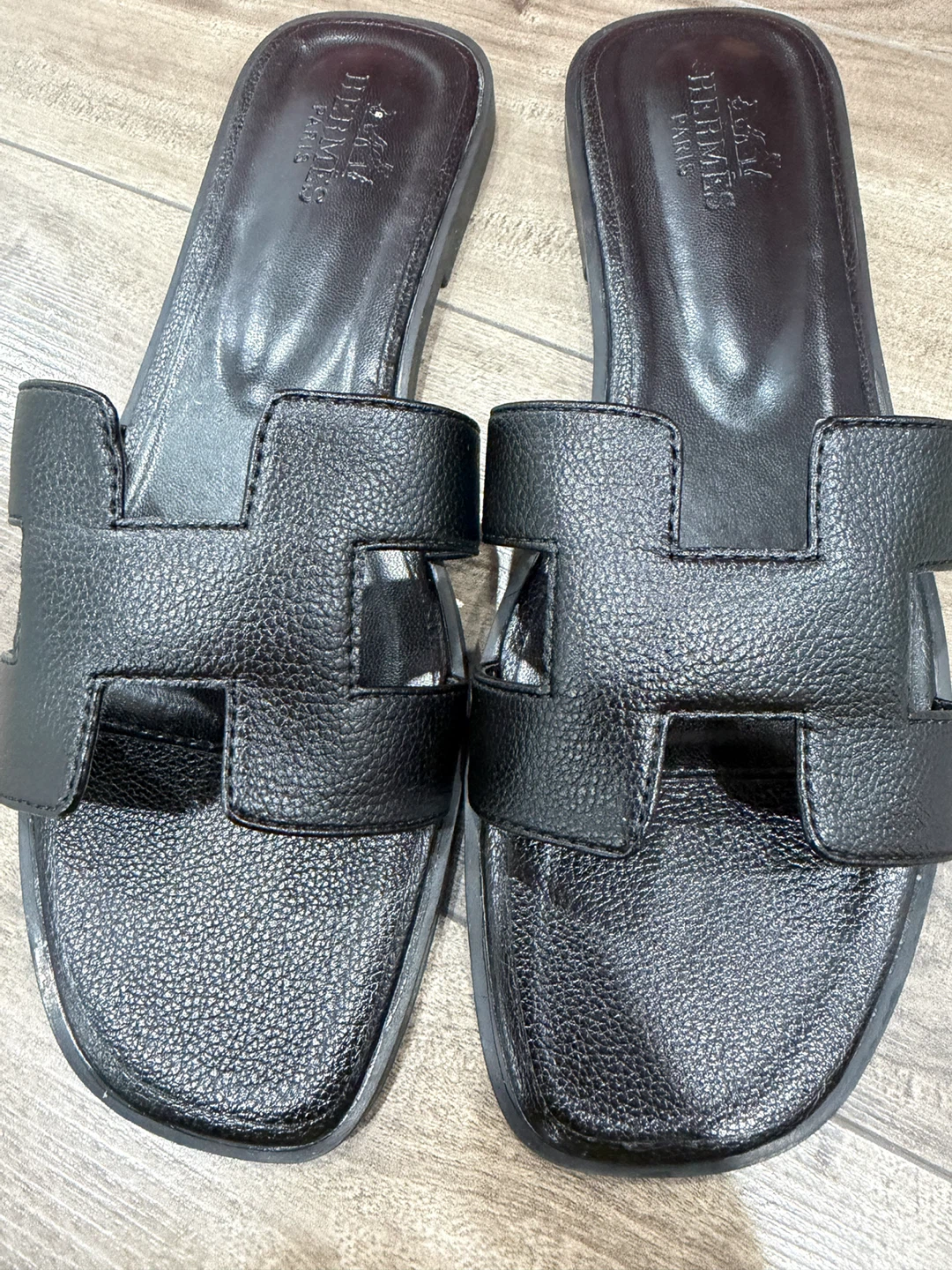 Hermès Paris Black Leather Slides - Size 40 - photo 2