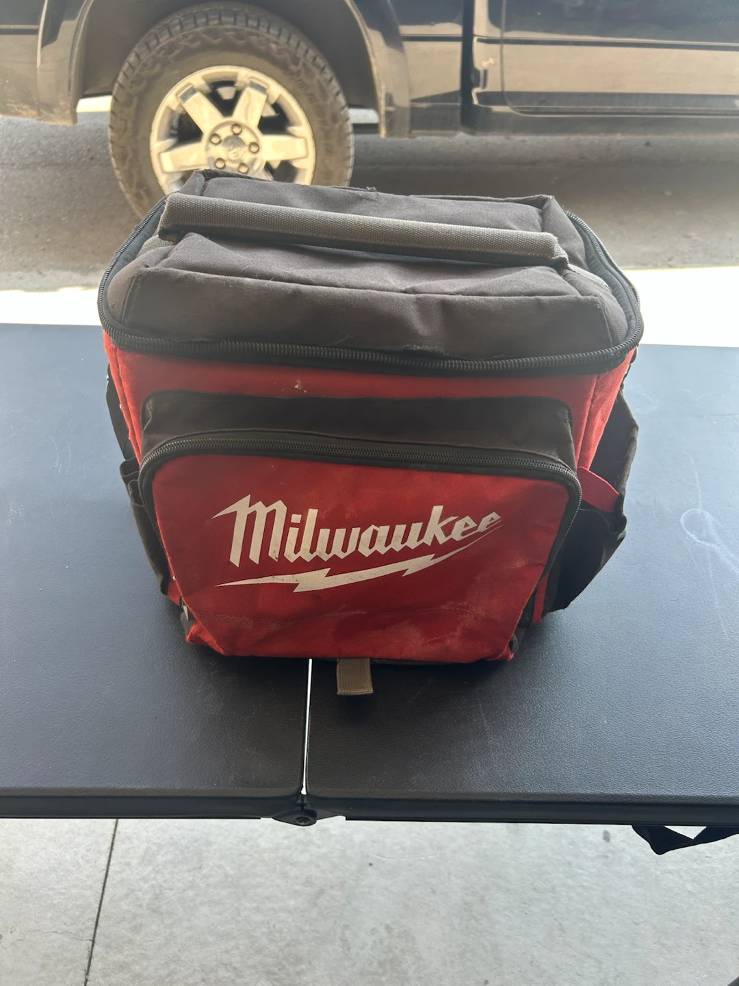 Milwaukee Jobsite Cooler