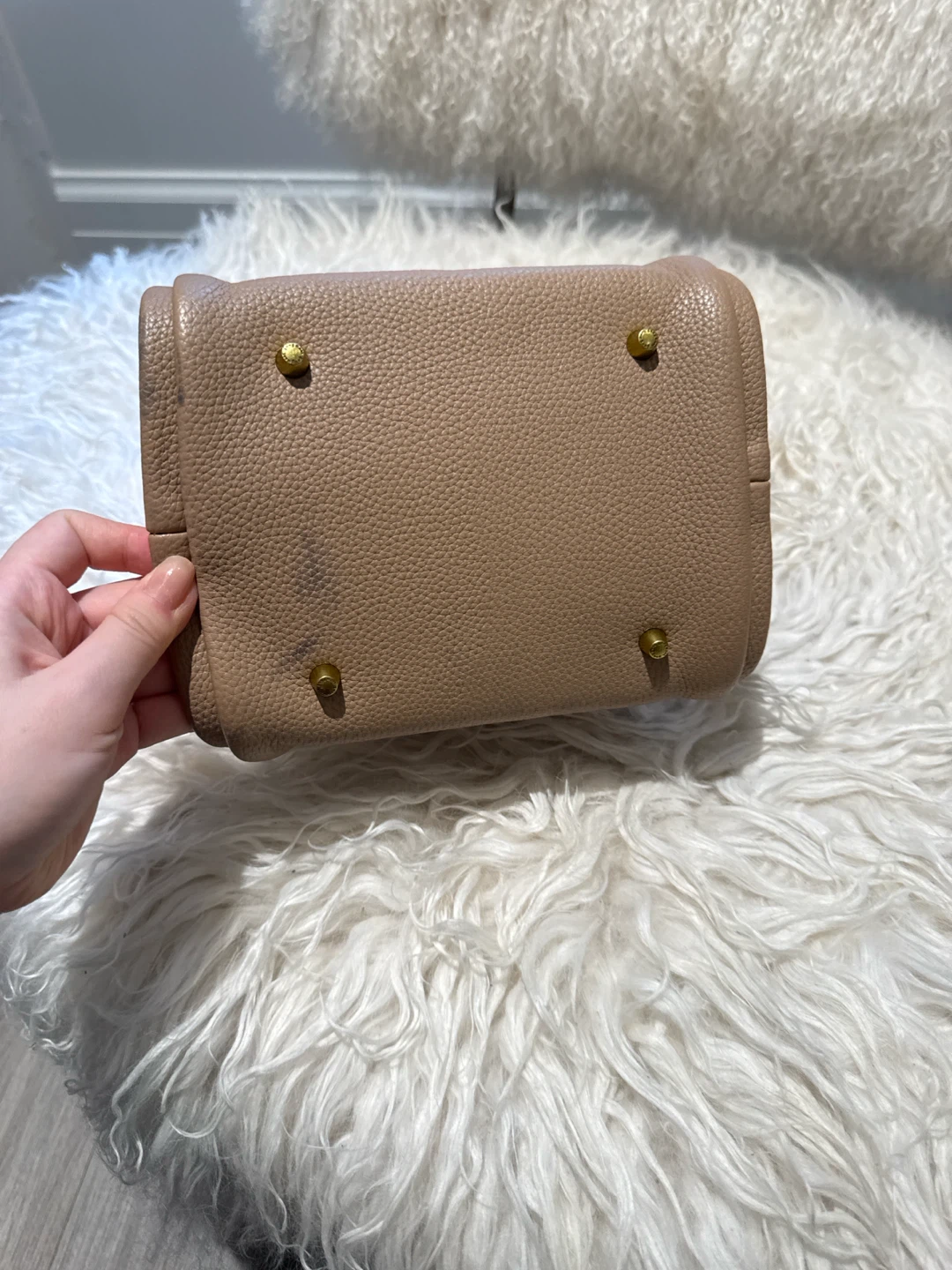 Designer Songmont Tan pebbled leather bucket bag - photo 3