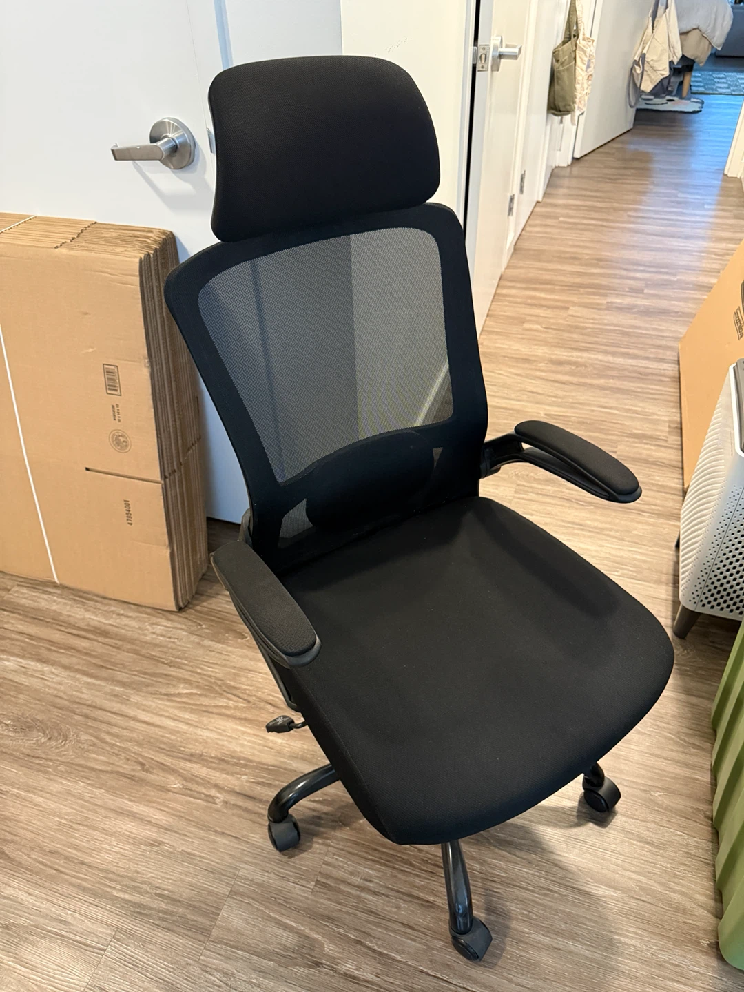 Black Mesh Office Chair with Headrest