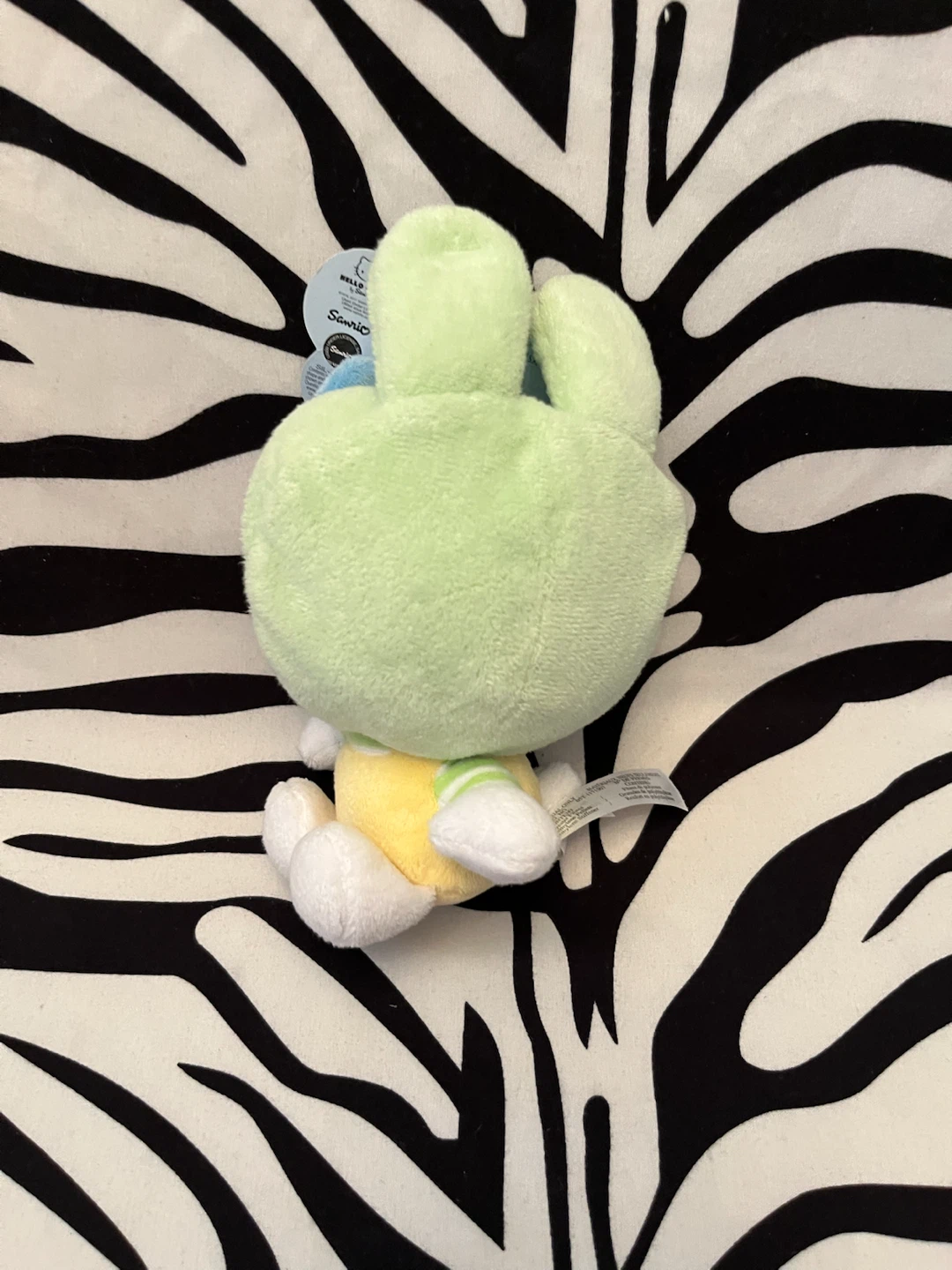 🌼 Sanrio Hello Kitty plush dressed in a green bunny outfit 🌼 - photo 4