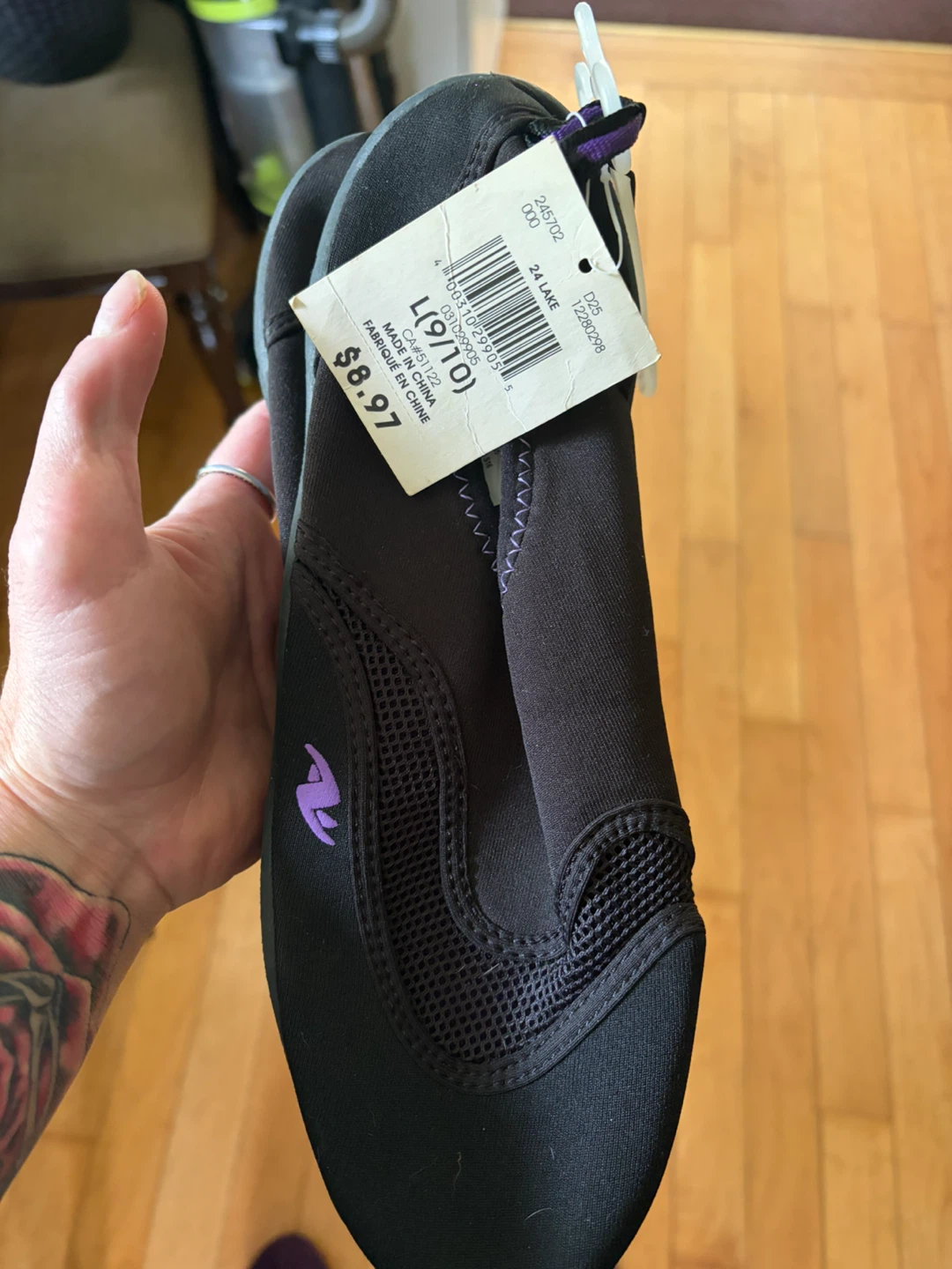 Athletic Works Water Shoes L(9/10)