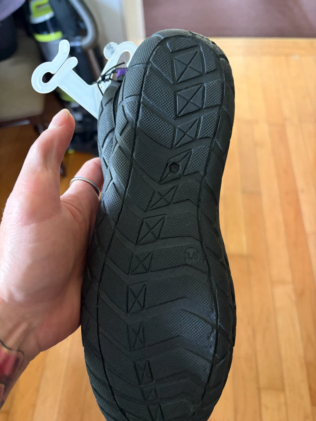 Athletic Works Water Shoes L(9/10) - photo 3