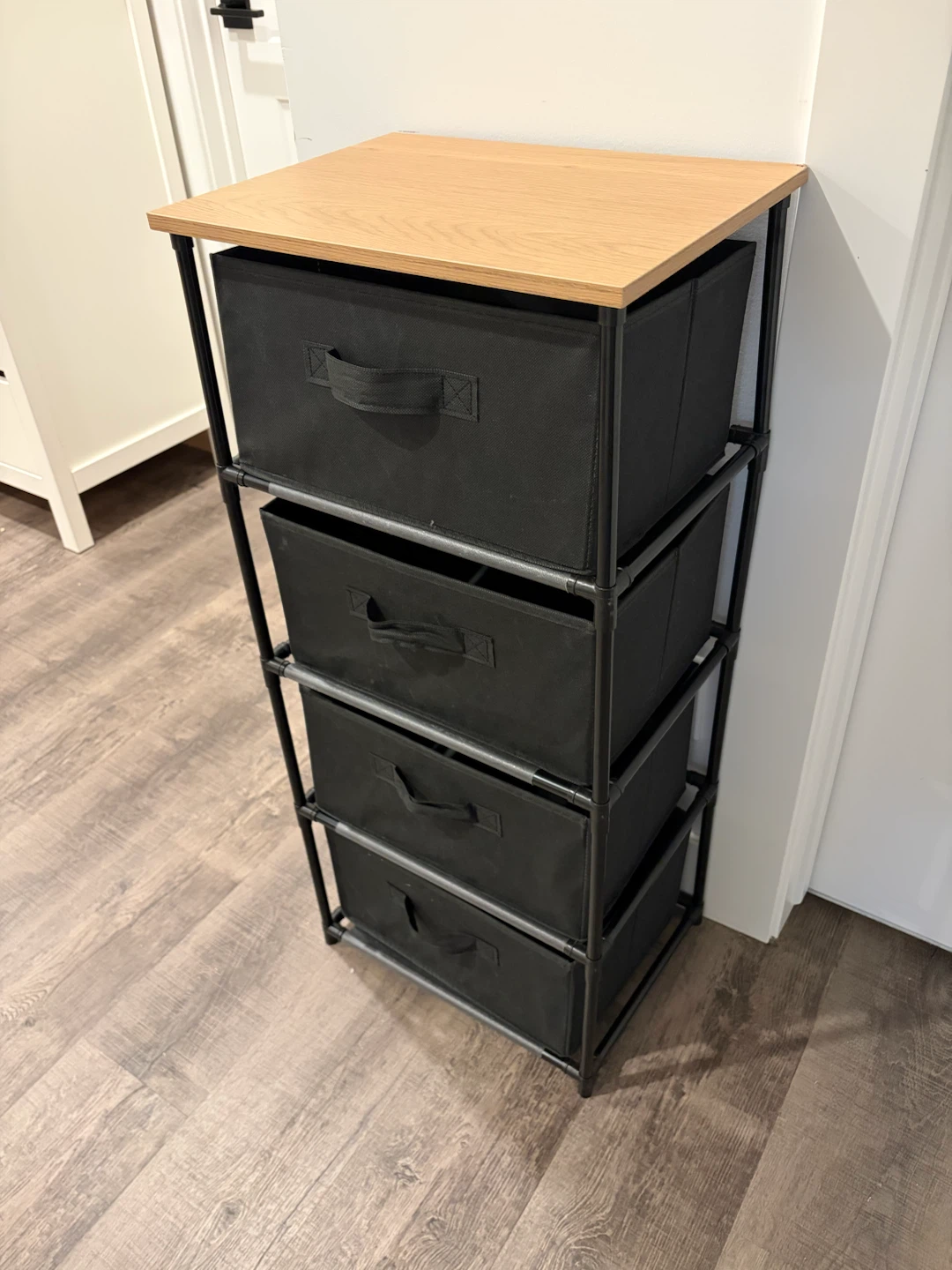 side shelf with storage for $10 - photo 2