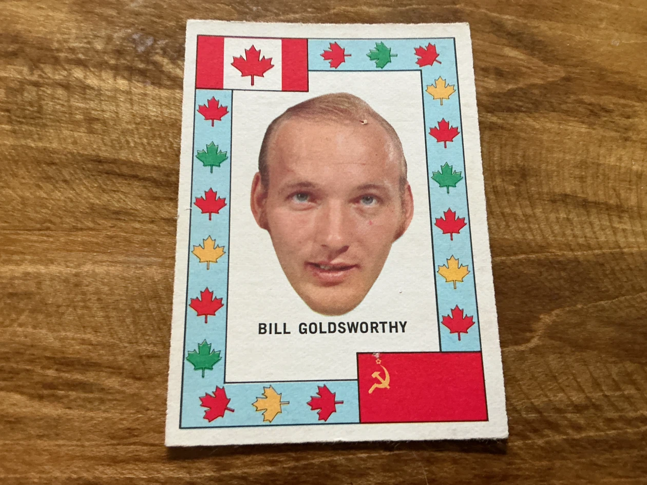 1972 O-PEE-CHEE TEAM CANADA Bill Goldsworthy Hockey Card