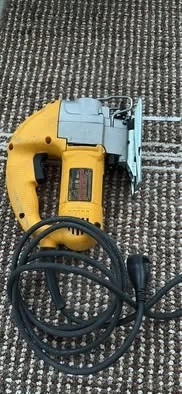Jigsaw (Dewalt) tool