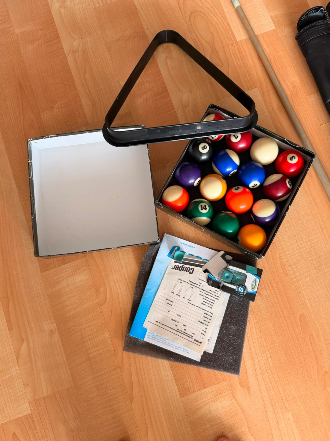Pool Ball Set with Cues and Cases - photo 3