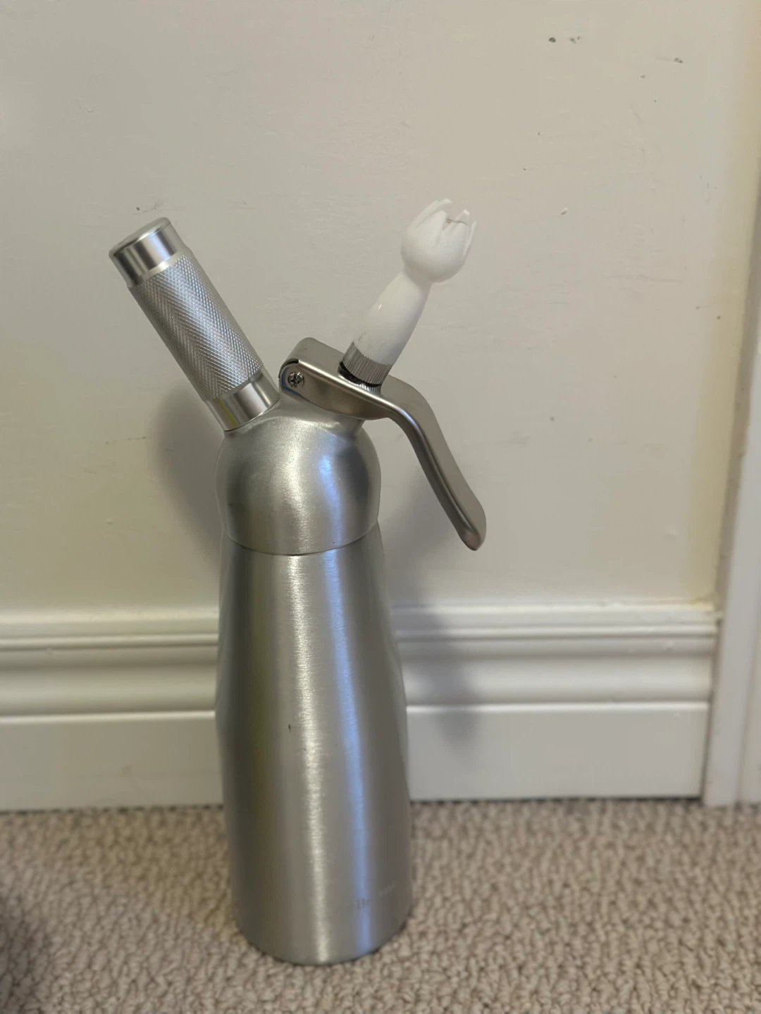 New Stainless Steel Cream Whipper / Whipped Cream Dispenser