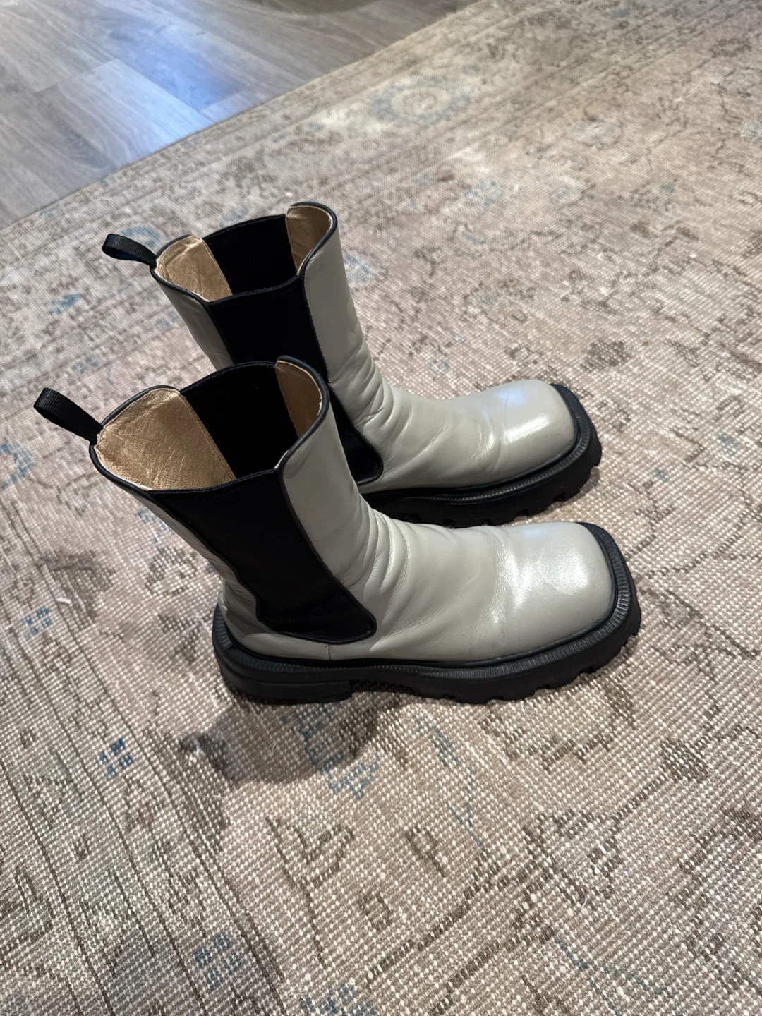 Real leather Light Grey Chelsea Boots - photo 2