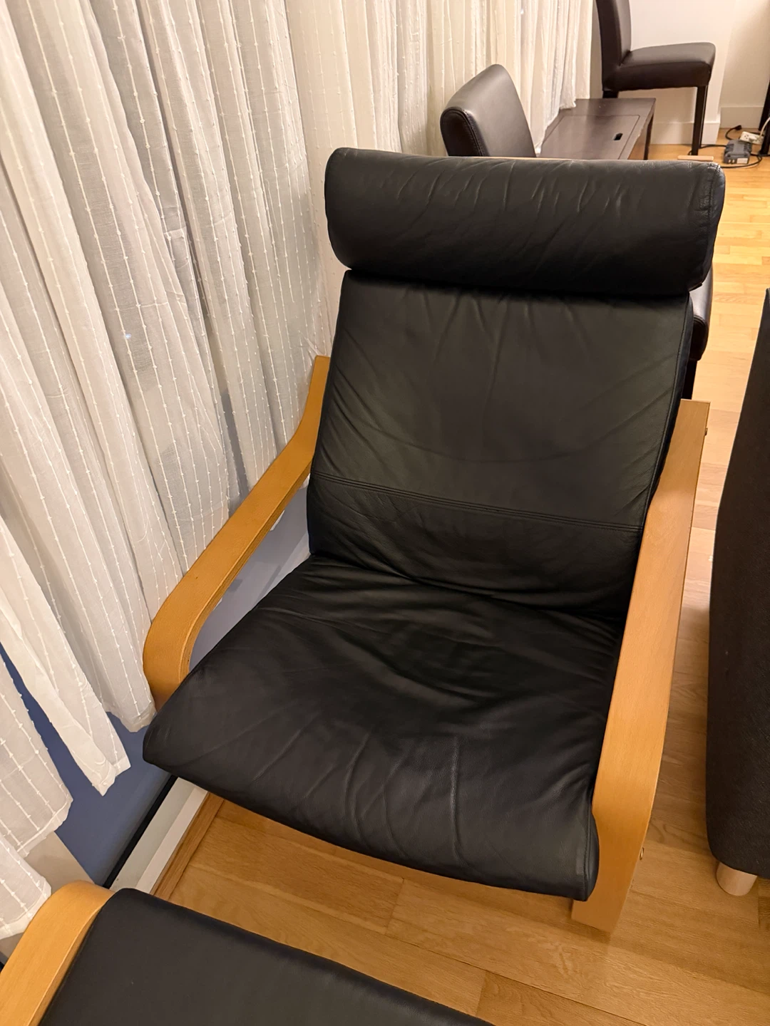 IKEA POÄNG black leather armchair and ottoman set - photo 2