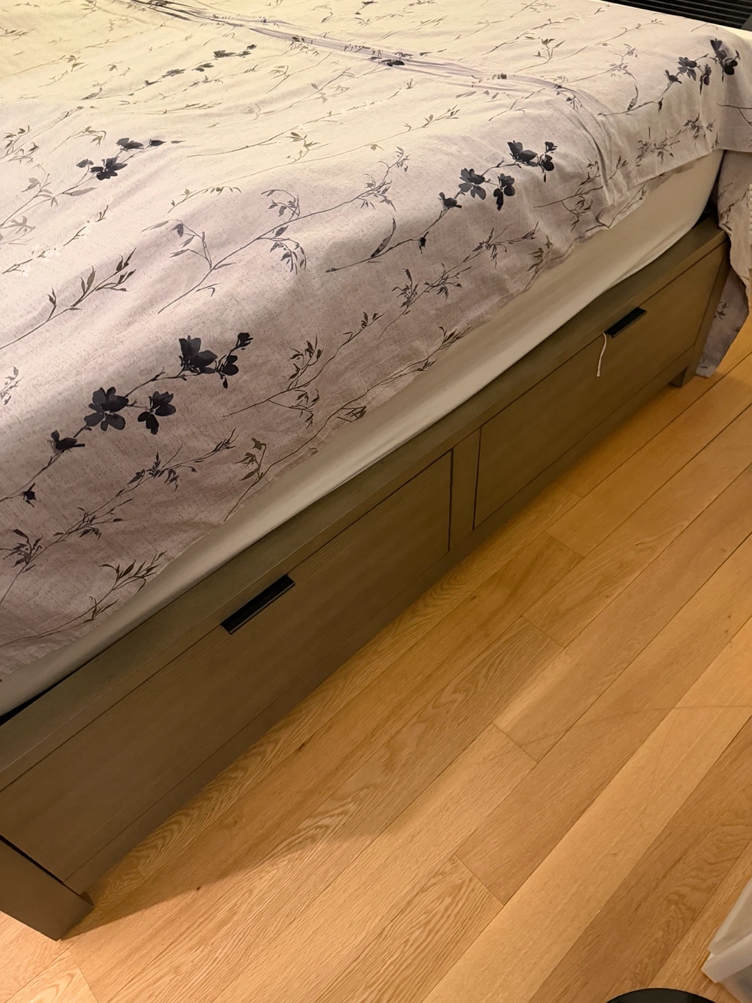 Macy's Tribeca Storage Bed in a queen size - photo 3