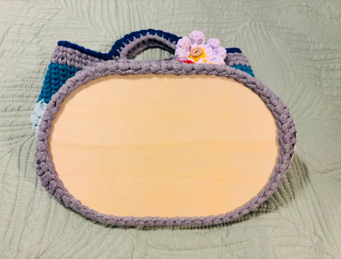 Crocheted Bag/Basket with Wooden Base and Flower Embellishments - photo 3