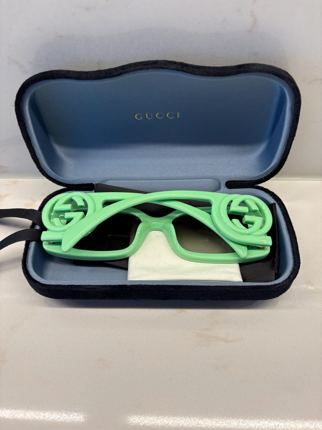 Gucci Sunglasses - photo 2