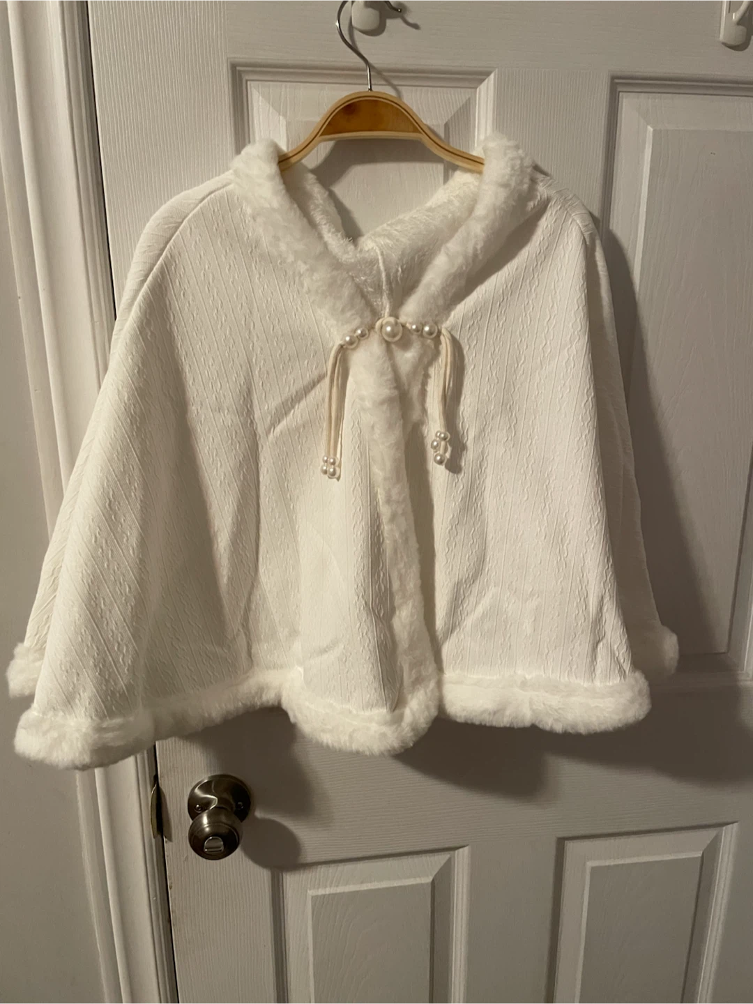 White Faux Fur Trimmed Cloak - photo 2
