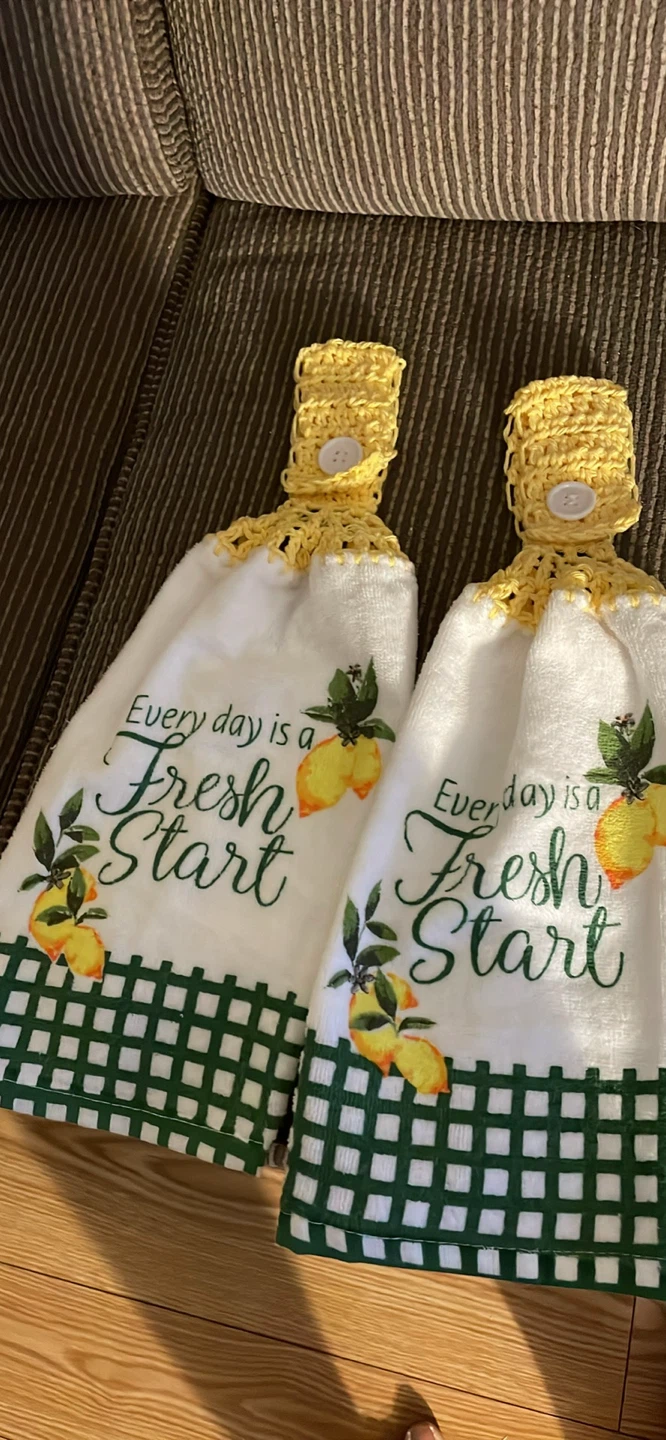 Set of 2 Lemon Kitchen Towels with Button Hanger
