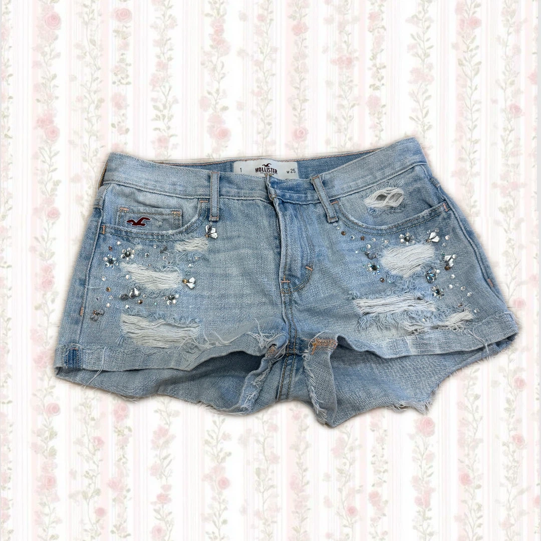 Hollister Y2K shorts with rhinestone
