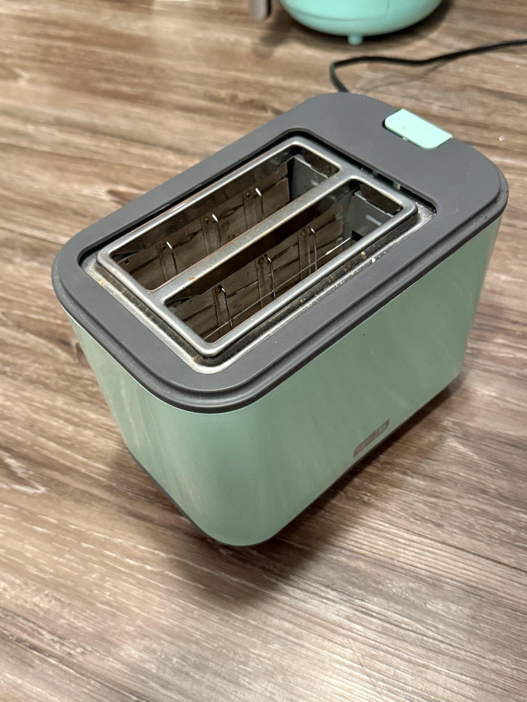 Mint Green 2-Slice Toaster