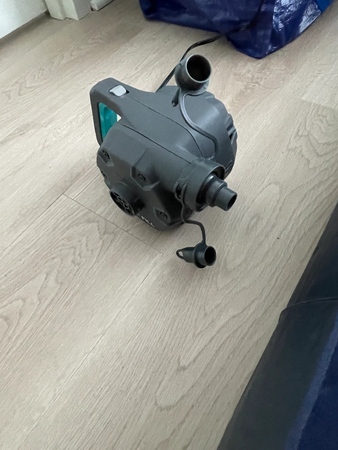 Electric Air Pump with Inflatable Mattress - photo 2