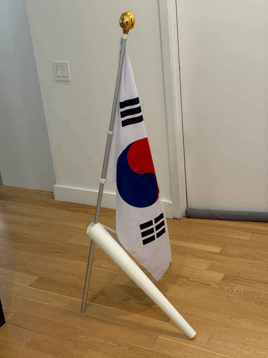 South Korea National Flag and Stand kit
