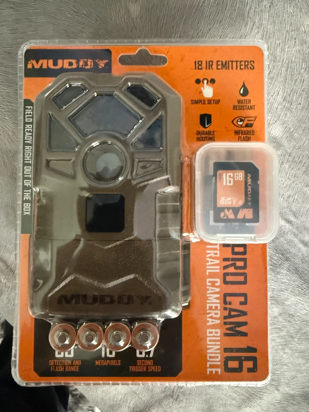 Muddy Pro Cam 16 Trail Camera Bundle
