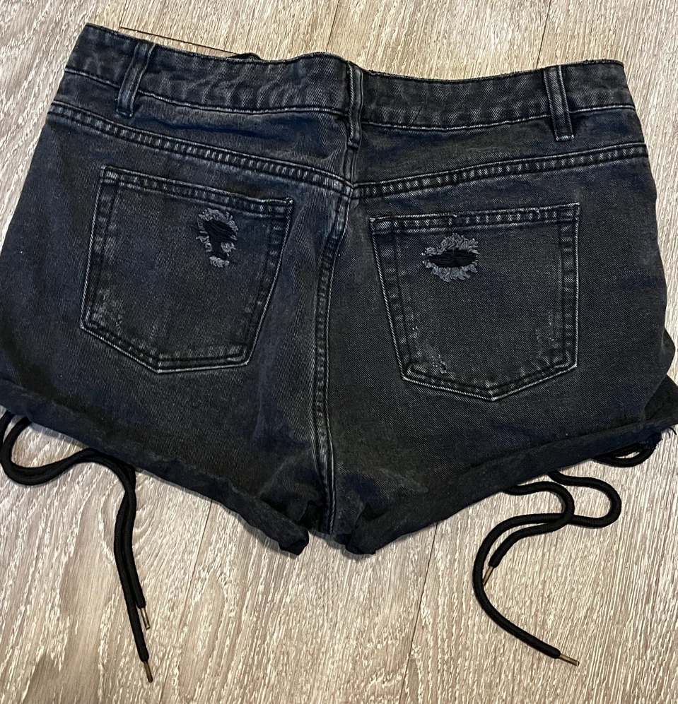 Y2K Ripped Black Denim Shorts with Lace-Up Sides - photo 2