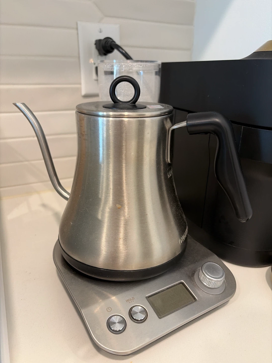 OVALWARE Electric Gooseneck Kettle with Scale