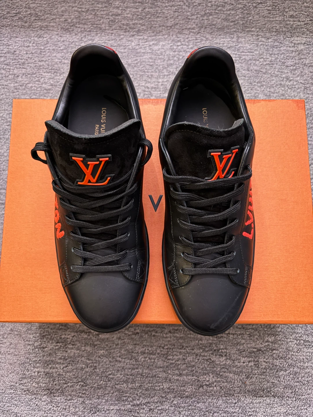 LOUIS VUITTON - Luxembourg Samothrace Sneakers 'Black & Orange
