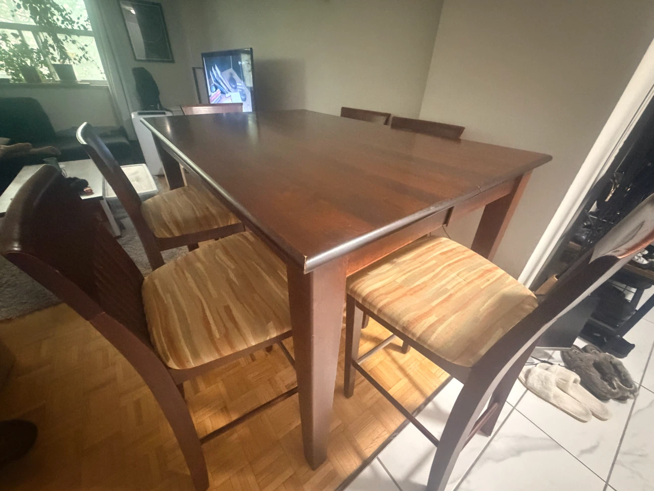 Dining Set – Seats 8 – Shermag Counter-Height Made in Canada