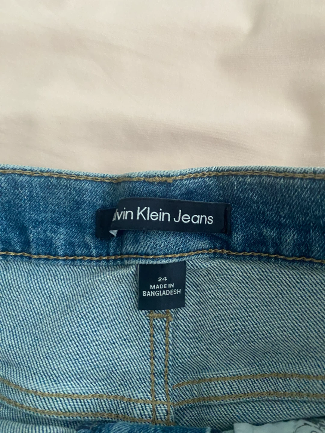 Calvin Klein Jeans Denim Shorts Size 24 - photo 2