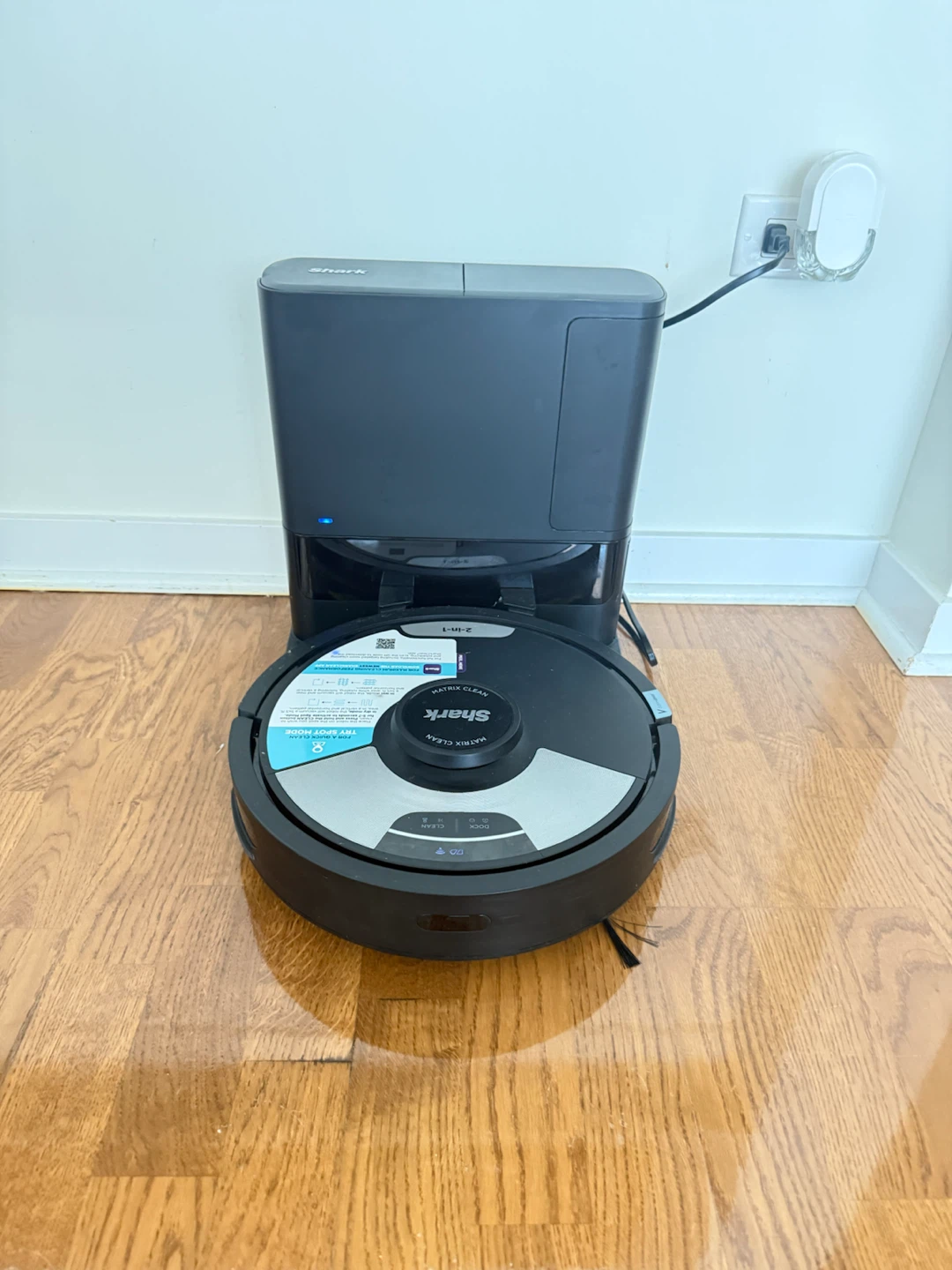 Shark Robot Vacuum with Mopping features