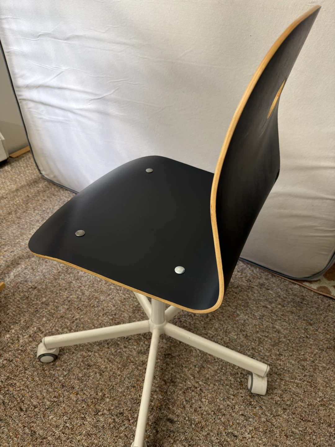 Black & White Swivel Chair - photo 4