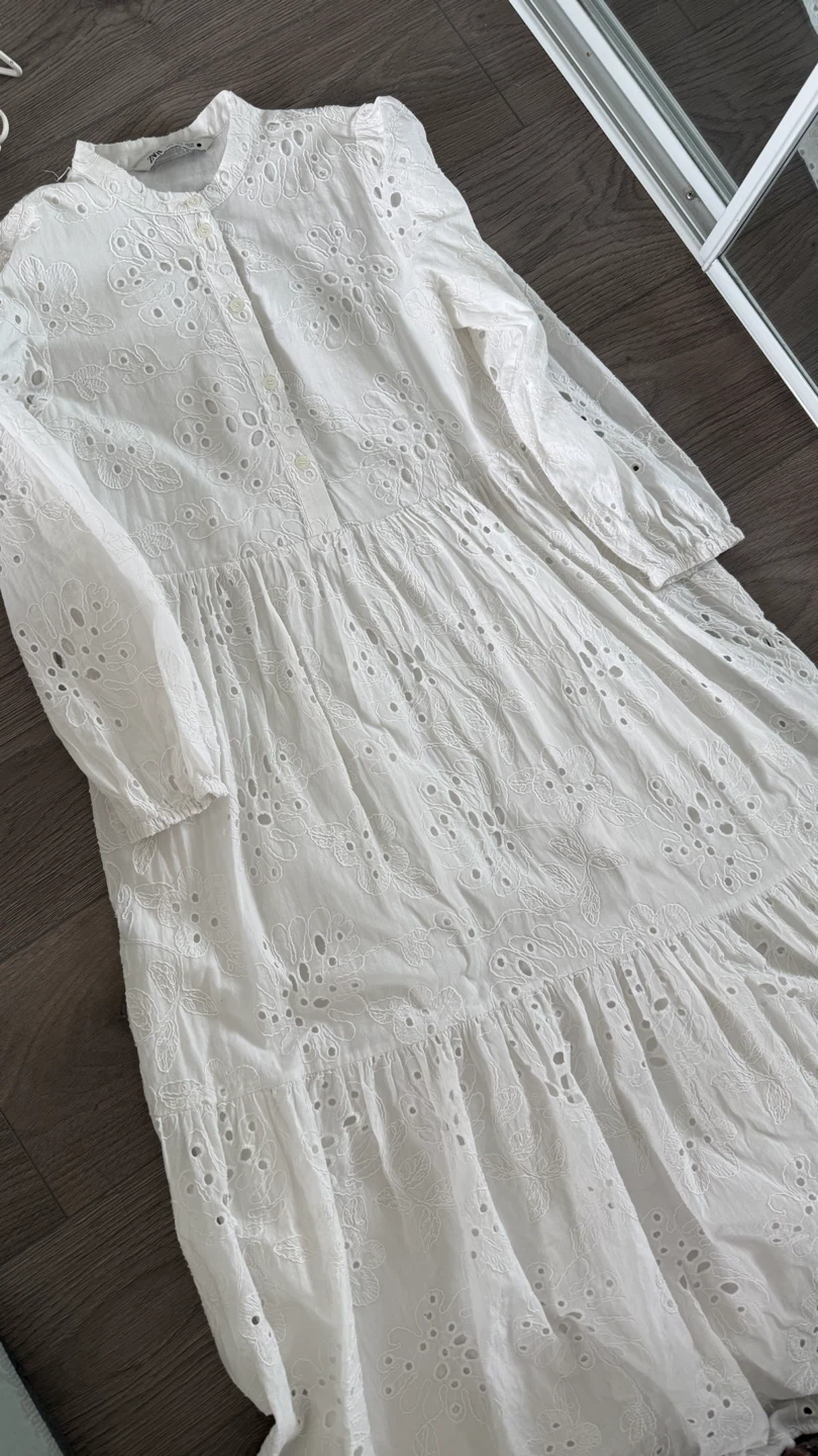 ✨White Broderie Anglaise Dress - Zara