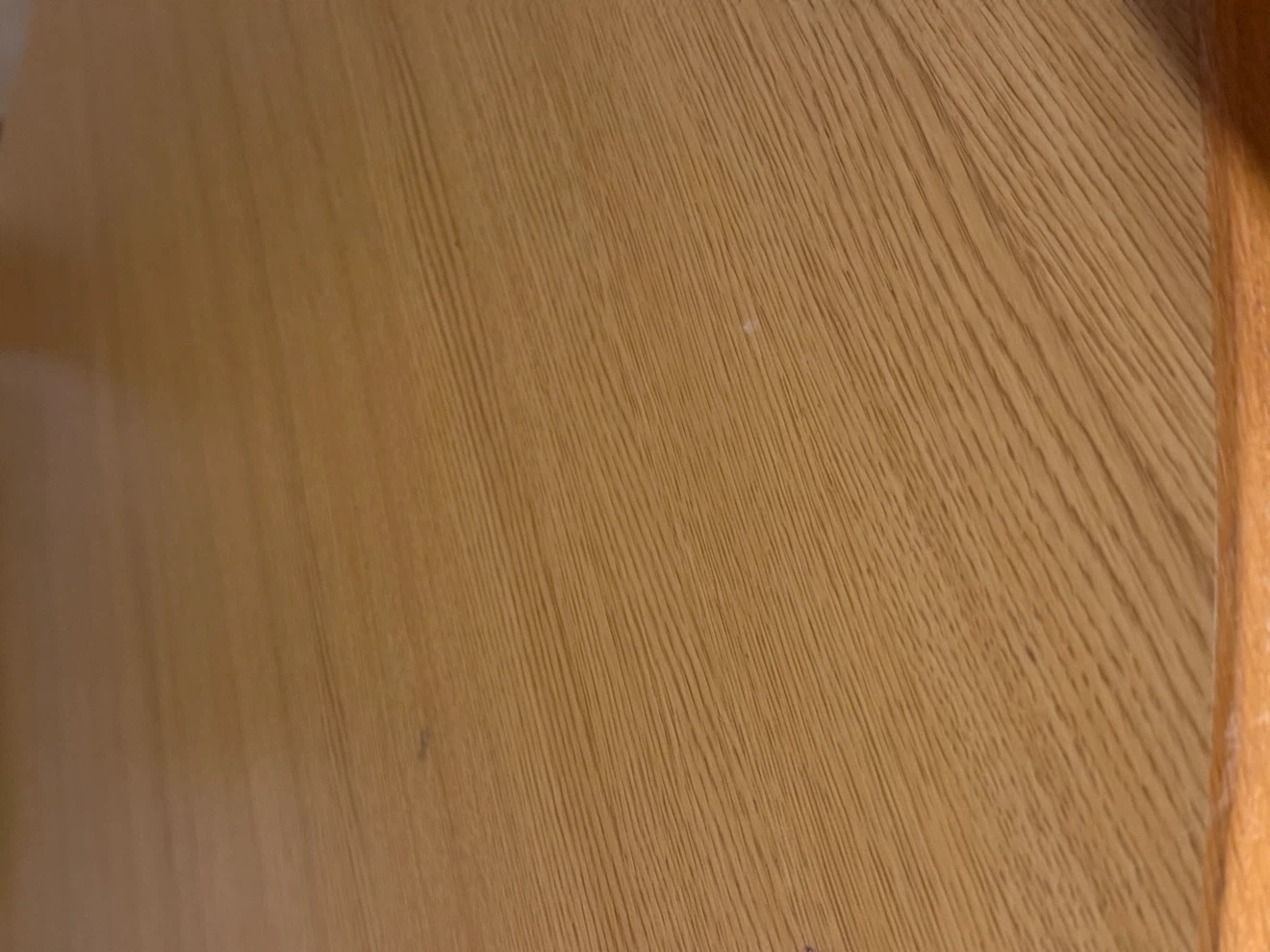 38” Round Oak Dining Table with 4 Legs - photo 2
