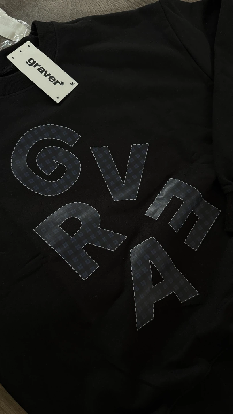 Korea brand | GRAVER Black Crewneck Sweatshirt - photo 2