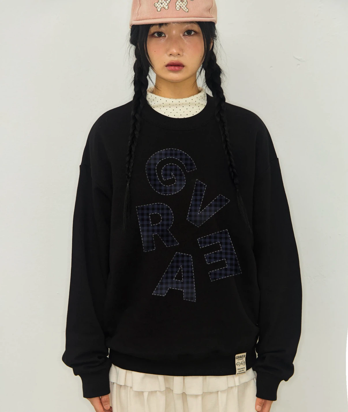 Korea brand | GRAVER Black Crewneck Sweatshirt - photo 3